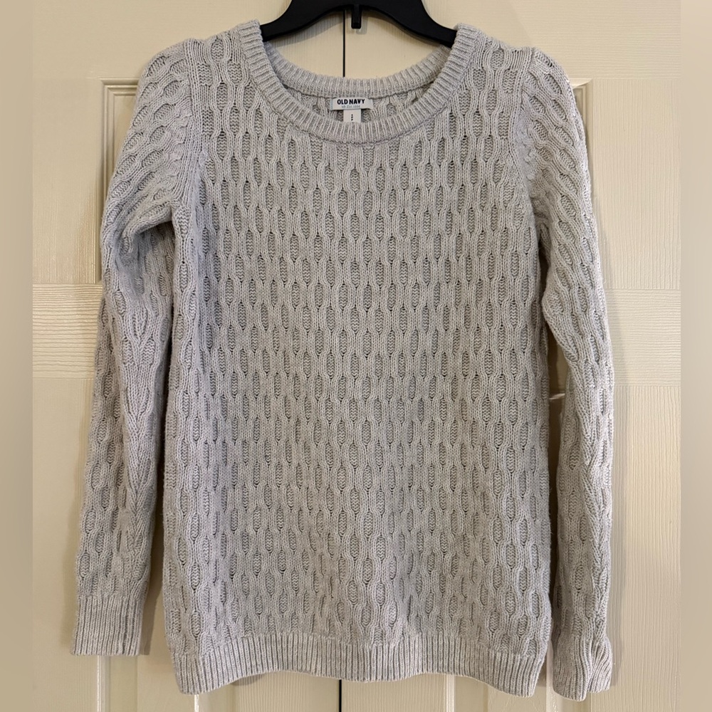 Old Navy Light Gray Cable-Knit Crewneck Sweater